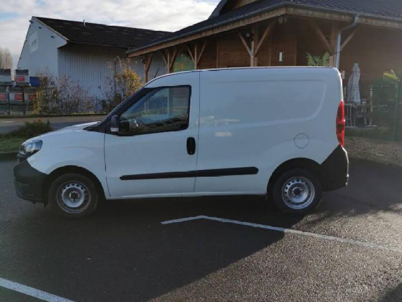 FIAT Doblo Cargo VUL d’occasion à vendre à Anthy-sur-Léman chez Garage du Lac (Photo 8)